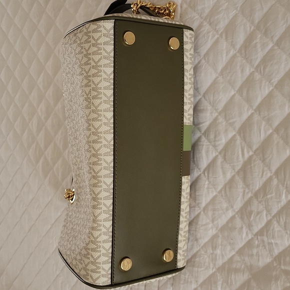 Michael Kors satchel NWT - Picture 4 of 6